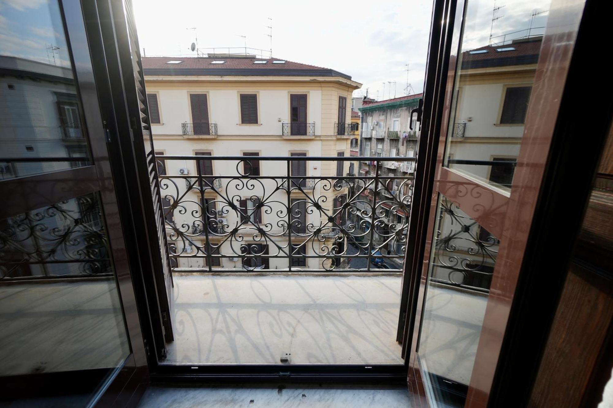 Naples 60- Historic Residence Neapel Exterior foto